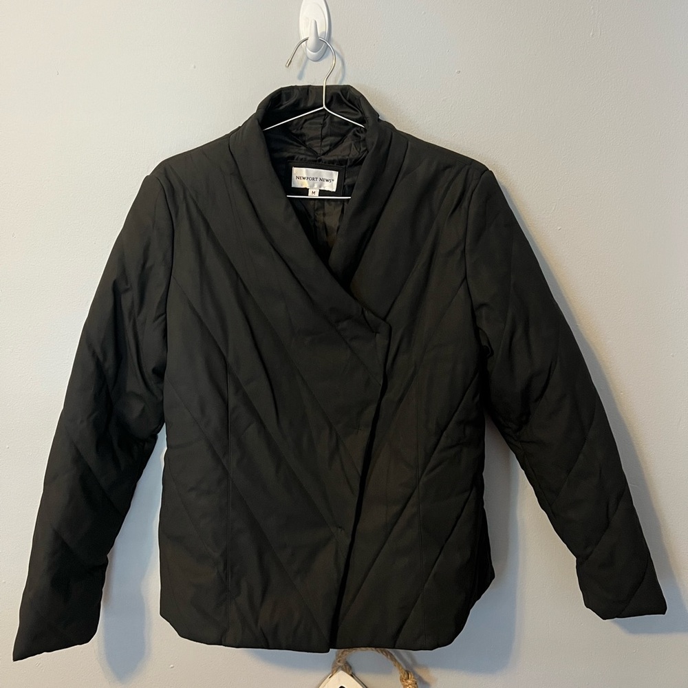 Medium black jacket